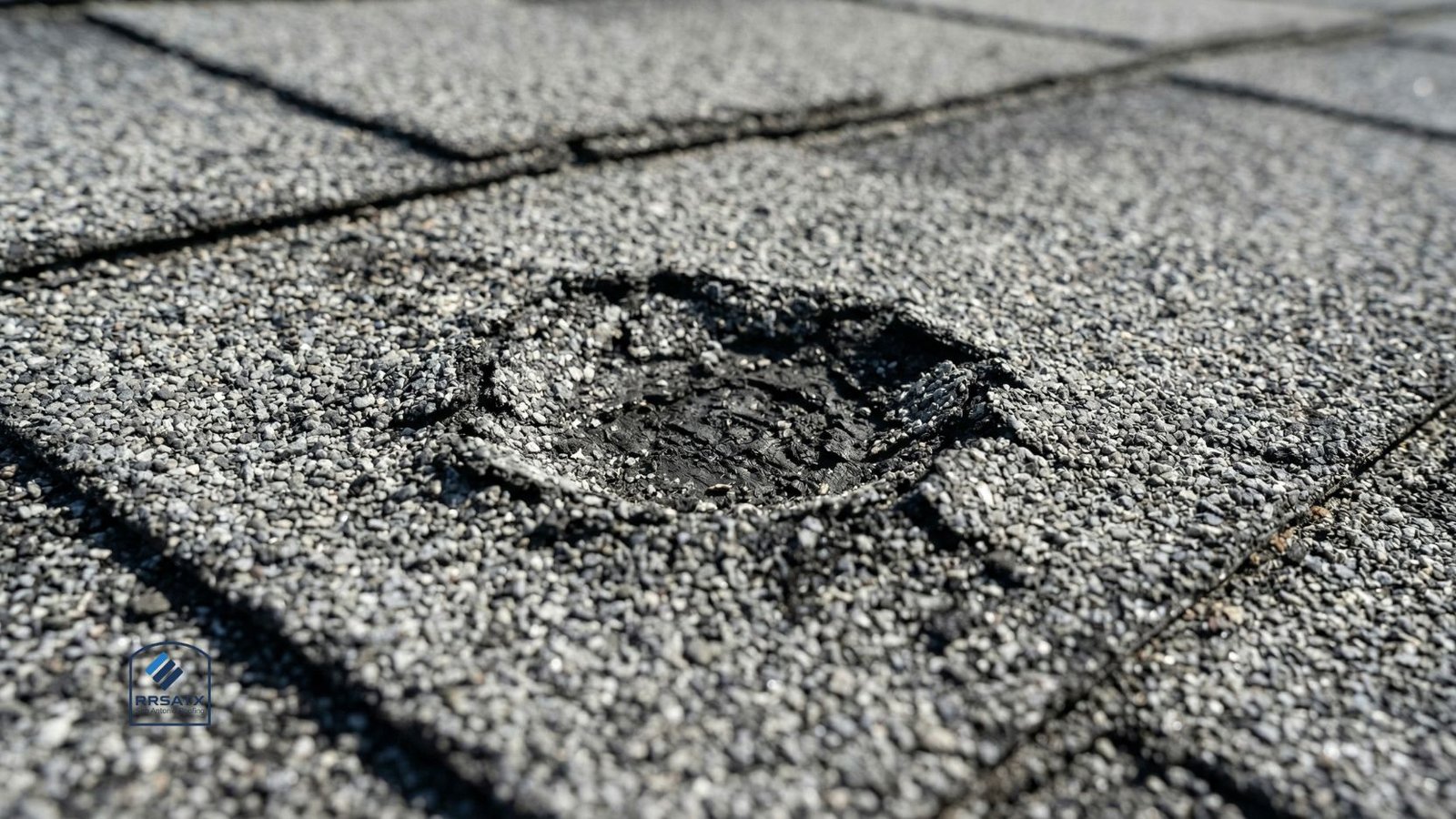 7 Roof Problems Homeowners Should Never Ignore